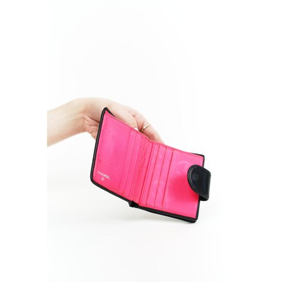 Chanel Black CC Lambskin Wallet - Picture 5 of 8